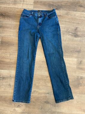 Lee Straight Leg Jeans Dark Wash 30” inseam Cotton blend